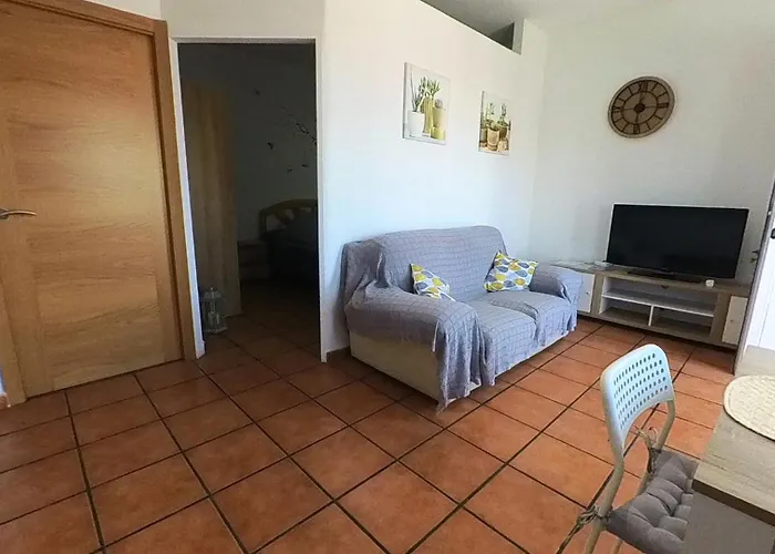 Liz Apartman *
